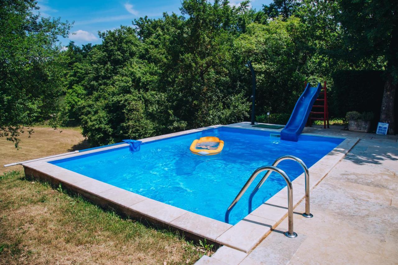 Vila Casa Karnevali Žminj Exteriér fotografie